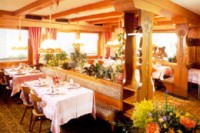 Hotel Soldanella Samnaun Schweiz Wandern Ski restaurant